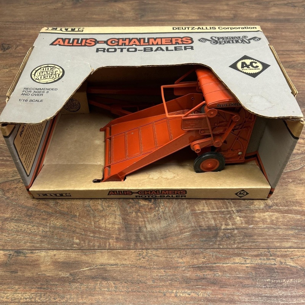 Ertl Allis-Chalmers Roto Baler 1/16 Diecast Orange 1244 1988 USA Special Edition